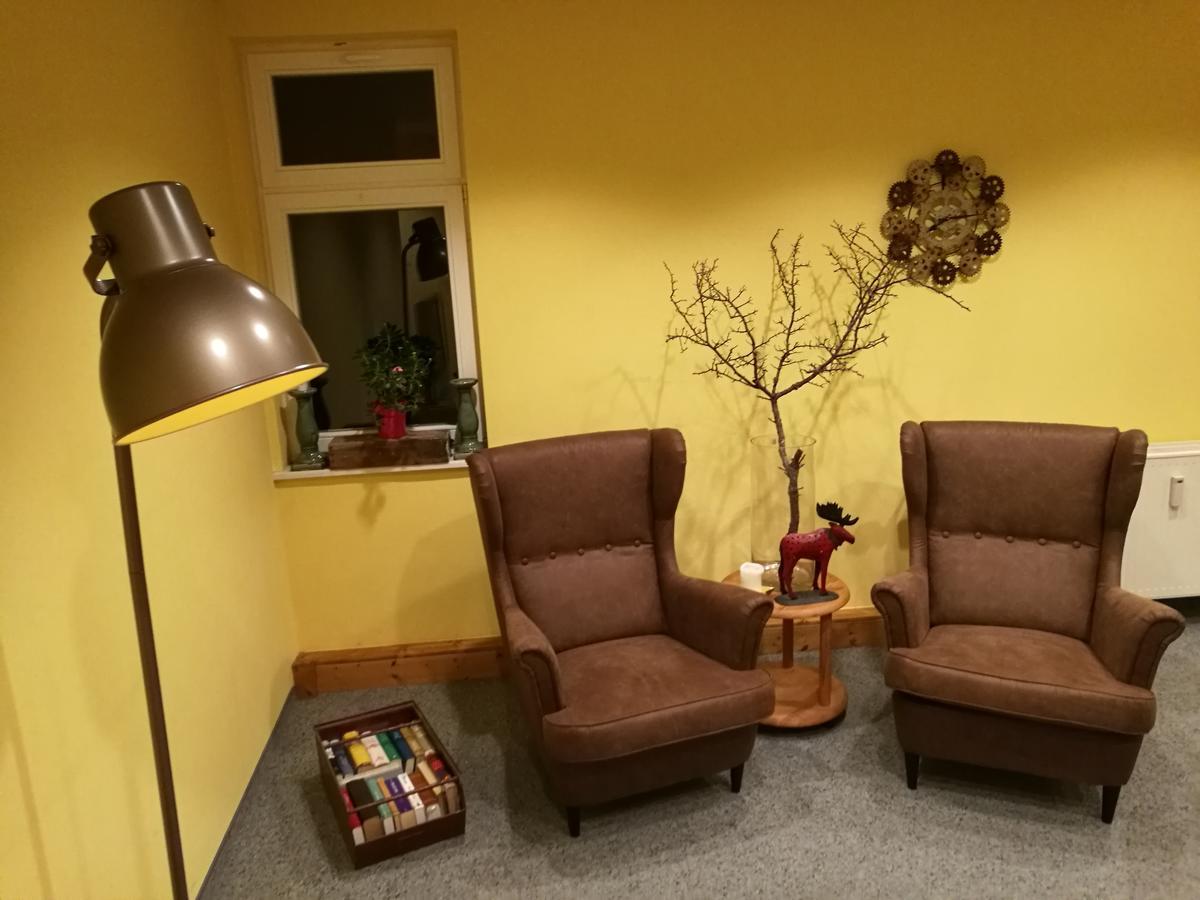 Apartments Und Bistro Zum Glasmacher Gehlberg Eksteriør billede